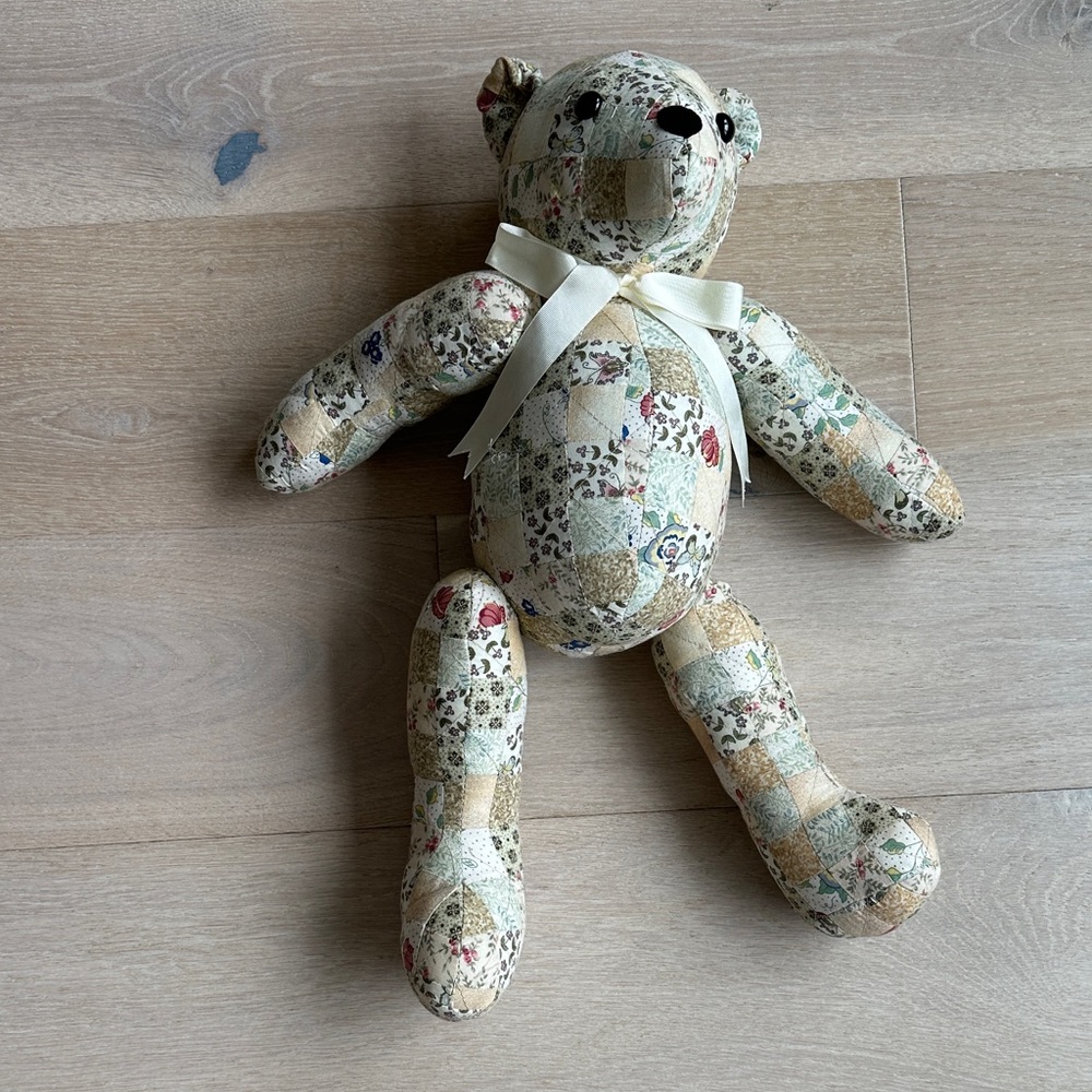 New with tags vintage Donna sharp Floral Patchwork Teddy Bear with Bow primitive